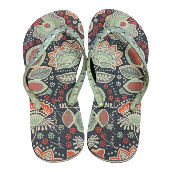 Vera Bradley Bundle 2 Pair floral Flip Flops Women’s 7-8 Sandals - Picture 4 of 7